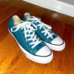 Low top converse!